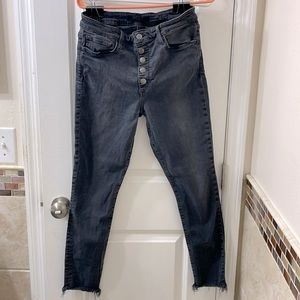 Joe’s Jeans cropped High Rise Skinny ankle w. button fly. Dark grey. Size 31.